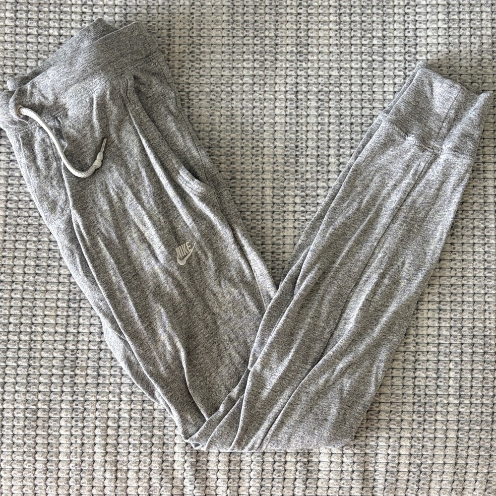 Nike Heather Gray Sweatpants